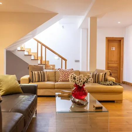 بيت للعطل In Marina Rubicon With Pool