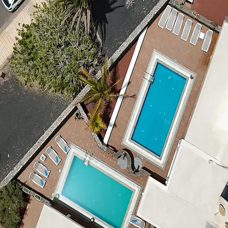 In Marina Rubicon With Pool بيت للعطل