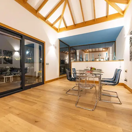 Hébergement de vacances In Marina Rubicon With Pool *