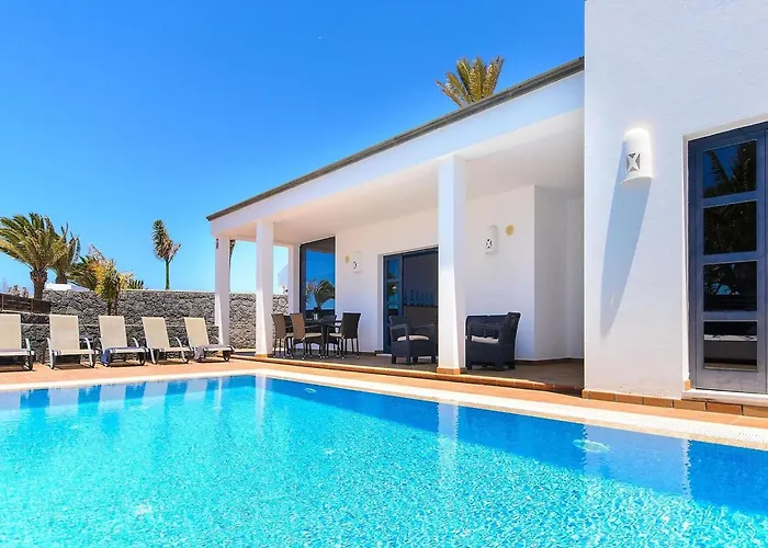 בית נופש In Marina Rubicon With Pool